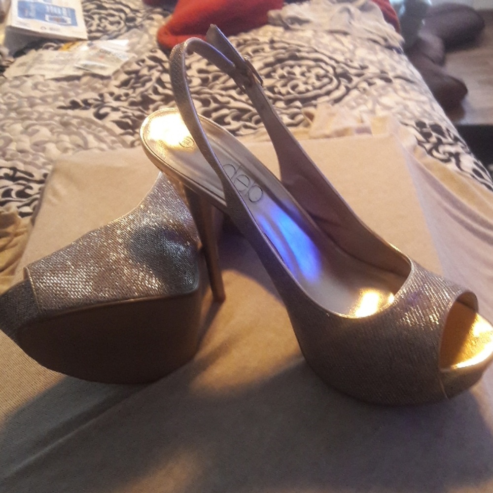 Platform Heels - Picture 2 of 3